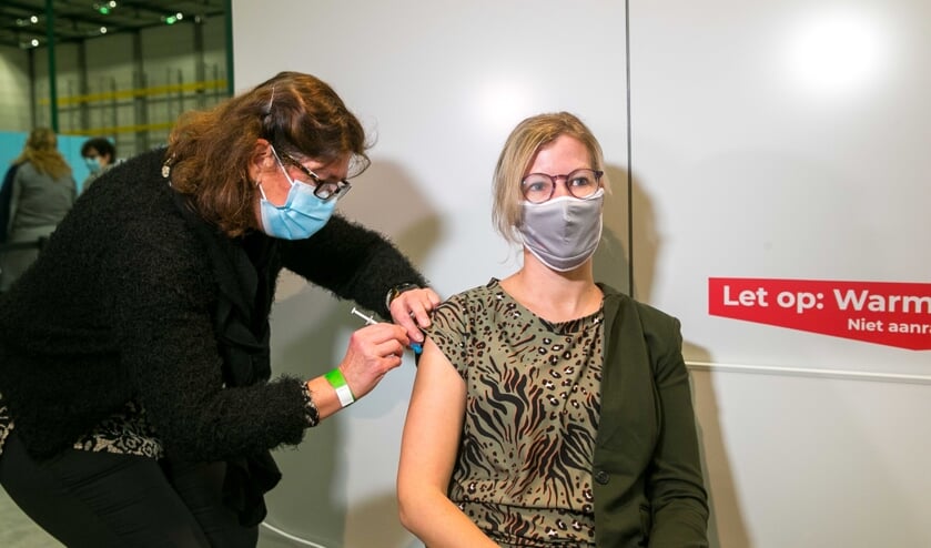 <p>Een eerdere vaccinatie in Veghel. (Foto: Ad van de Graaf)</p>