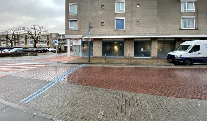 <p>De Action verhuist naar het onderste gedeelte van dit pand aan het Bolkenplein.</p>