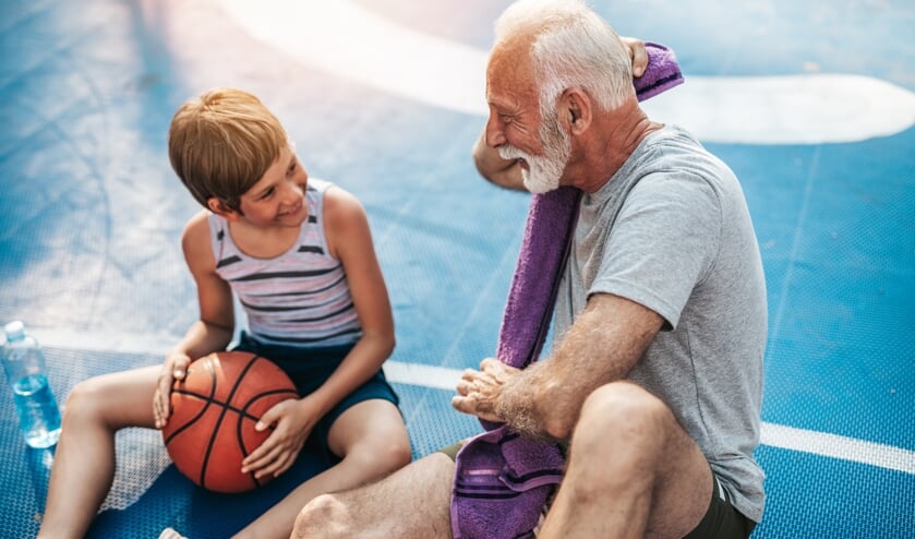 <p>Kleinkind en grootouder kunnen prima in clubverband met elkaar sporten, alleen wordt dat niet aangeboden. Het Sportakkoord kan hier verandering in brengen.</p>
