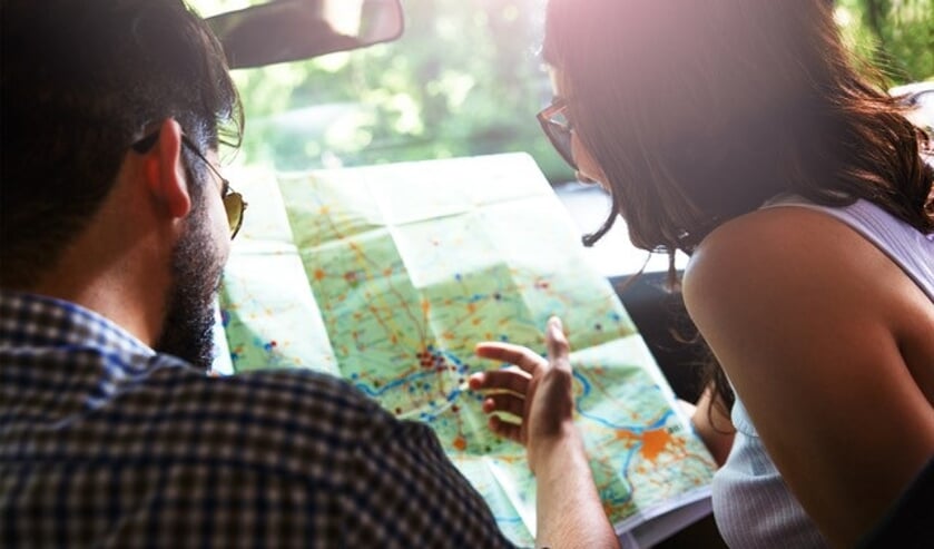 <p>De Reis & Spijs autoroute gaat over binnenwegen, door natuur en dorpjes en langs bezienswaardigheden.</p>