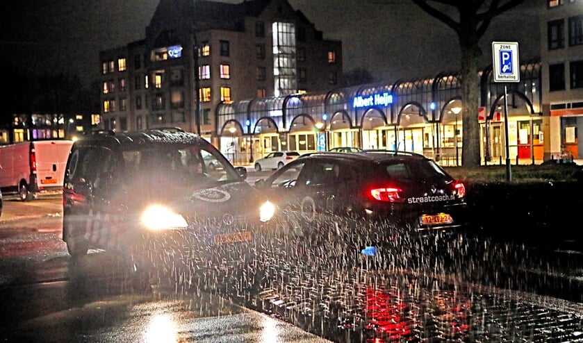 <p>Straatcoaches in het Osse centrum toen er een dreiging was van ongeregeldheden.</p>
