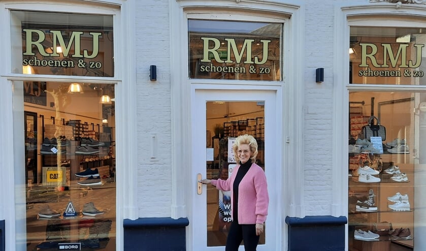 <p>Marina Hooymans bij Rmj Schoenen&Zo</p>