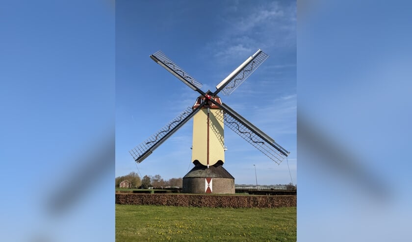 De Hamse Molen is voor het jubileum in vreugdestand gezet.