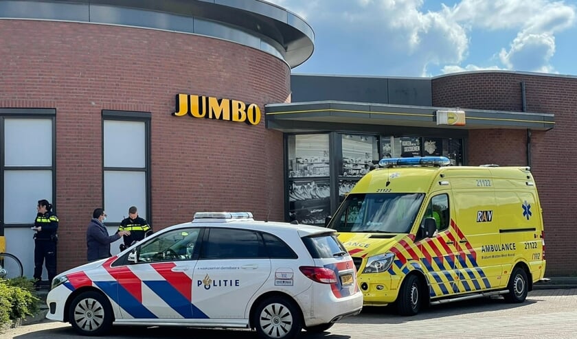 <p>Politie neemt getuigenverklaringen af.</p>