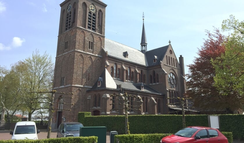 <p>De Lambertuskerk in Beers.</p>