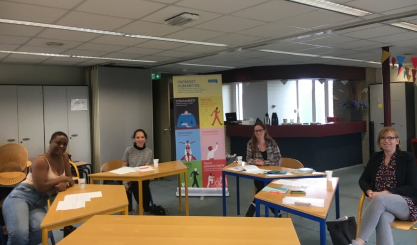 <p>Humanitas Home-Start heeft weer twee nieuwe vrijwilligers 'bij de club'.</p>