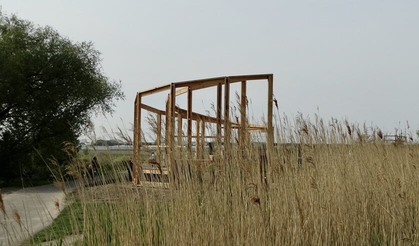 De Rottekijker bij het Bleiswijkse Verlaat werd onlangs als eerste van de vijf geplaatst.