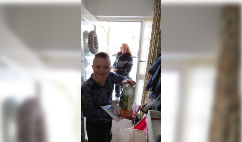 <p>Jesse wil volgens zijn ouders beroemd worden. Dan mag een mooi hoekje in de krant natuurlijk niet ontbreken!</p>