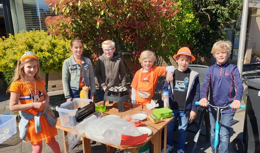 <p>Aan de Frans Halslaan werden onder andere poffertjes gebakken. (Foto's: Astrid Nielsen)</p>