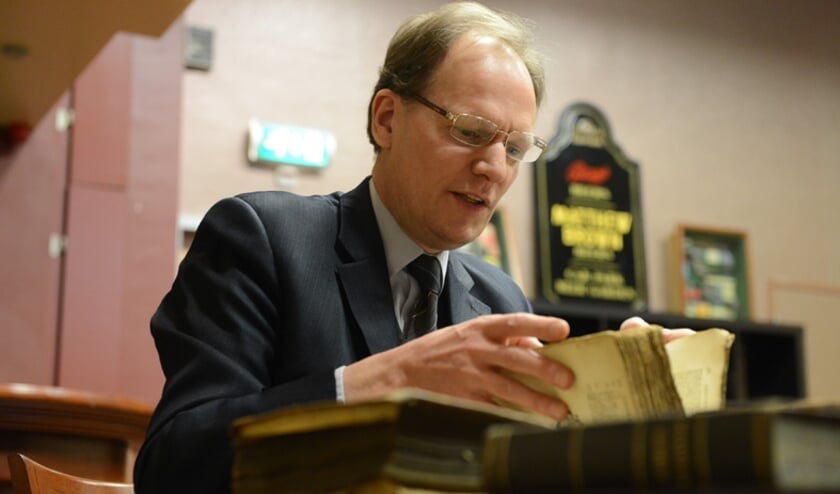 Arie Molendijk taxeert boeken