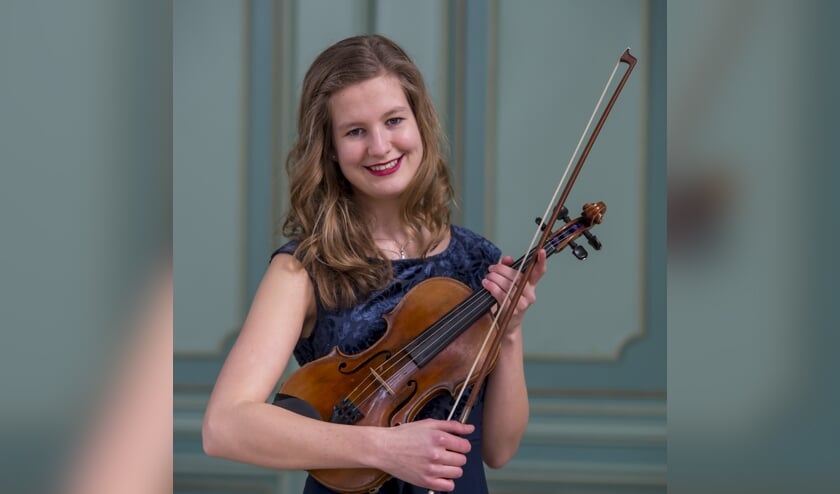 Violiste Chloë Elsenaar