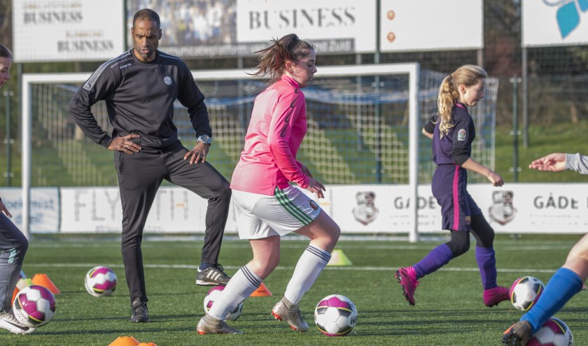 Er werd intensief getraind op het veld van RVVH (foto Jan Pott)