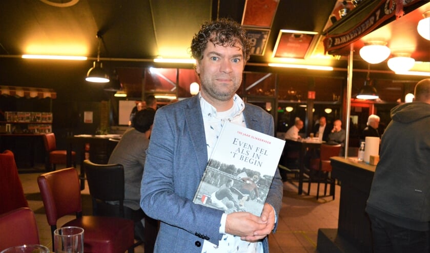 <p>Vincent Wernke: "Het zijn niet alleen de verhalen over het eerste elftal"</p>