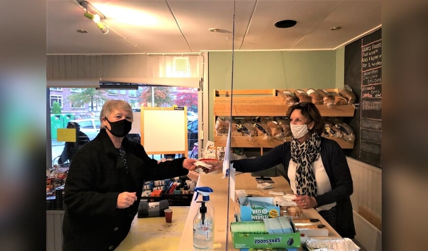 <p>Anneke en Wil van FoodCompany Ridderkerk</p>