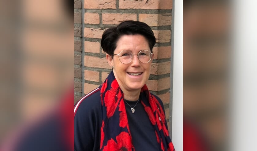 <p>Rosa Hoogeveen is winkelmedewerker bij Terre des Hommes. </p>