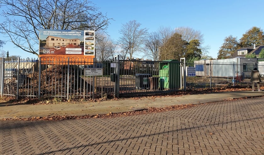 <p>Het nieuwe complex, dat twee verdiepingen krijgt, zal straks een vloeroppervlakte van 1295 vierkante meter bieden.</p>