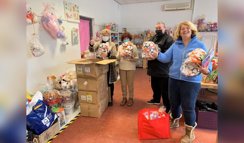 <p>Het project de Verjaardagstas geeft aan circa 550 Ridderkerkse minima-kinderen voor hun verjaardag een tas met cadeautjes. </p>