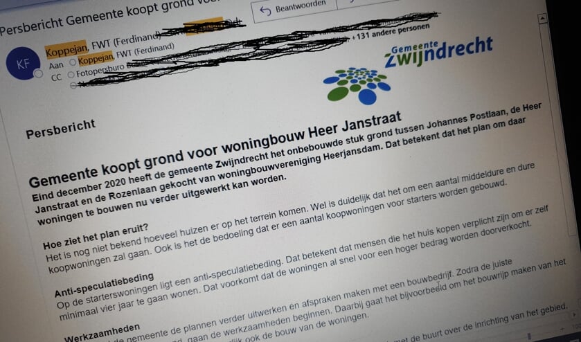 <p>De mail waarbij alle adressen in de CC stonden. </p>