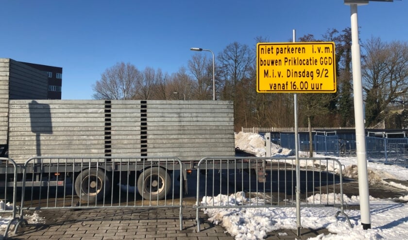 <p>Vorige week werd de priklocatie opgebouwd.</p>