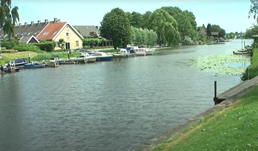 <p>Fragment uit het vijfde deel van de documentaire over de Alblasserwaard. </p>