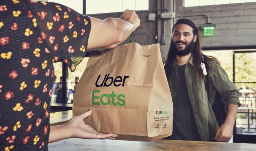 <p>De bezorgservice van Uber Eats is er nu ook voor de Ridderkerkers</p>