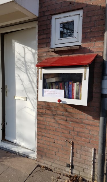 De nieuwste minibieb in Leiderdorp is te vinden aan de Buitentocht 15.
