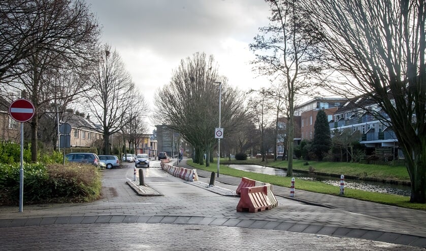 De van der Marckstraat gezien vanaf de kruising met de Lijnbaan. | Foto: J.P.Kranenburg