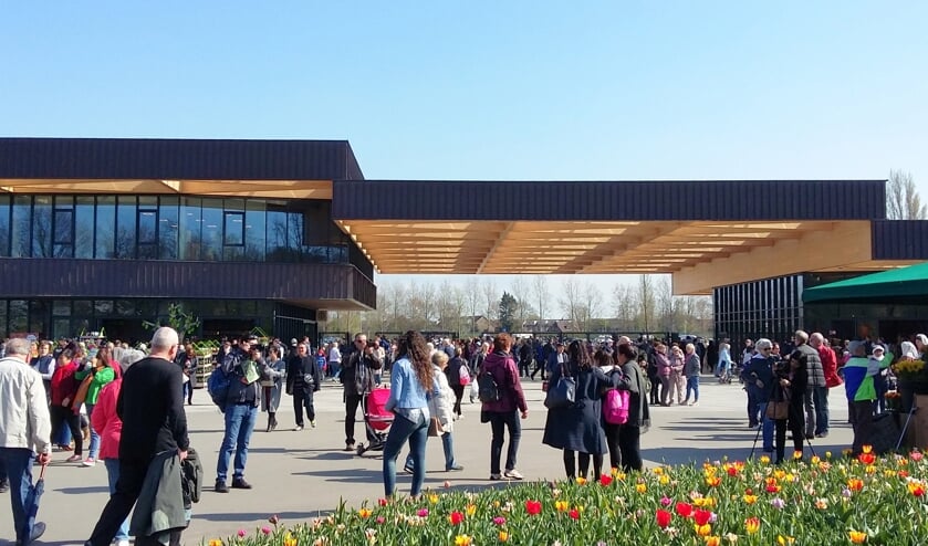 Liefst 1,4 miljoen bezoekers uit honderd landen kwamen de bloemen bewonderen.