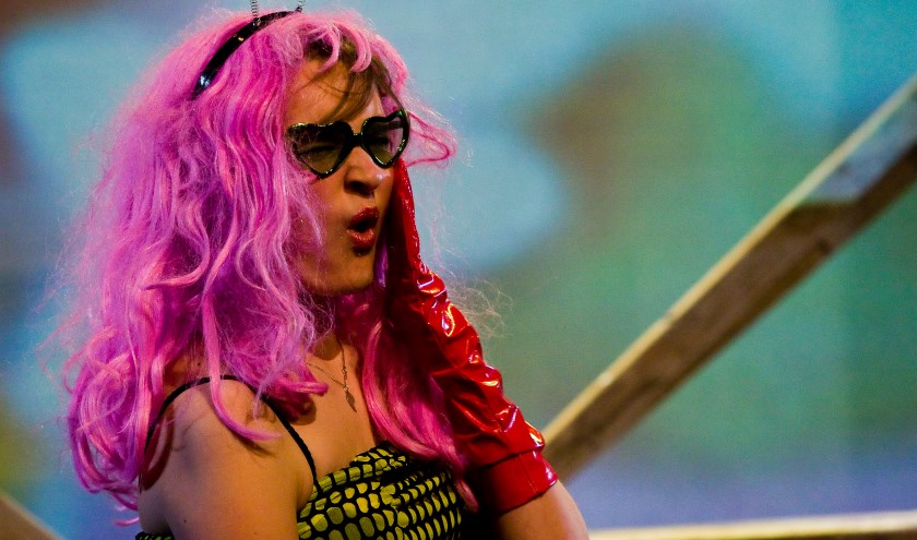 Enge oppassen, gemene stiefmoeders en Amanda’s, verenigd in één personage. | Foto: PR