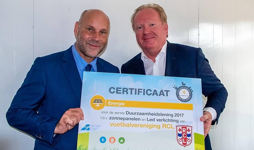 Wethouder Olaf McDaniel (links) en RCL voorzitter Kees van der Burg.