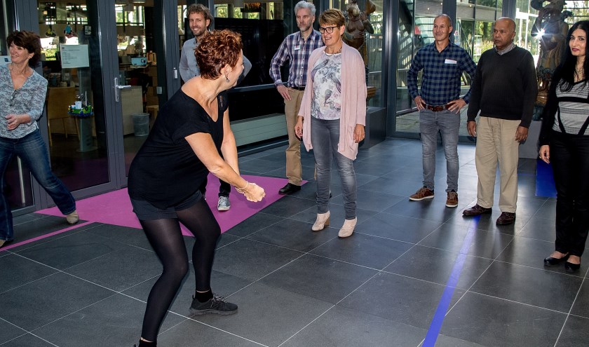 In de Sterrentuin gaf Giselle Joosten een workout na het ontbijt. Foto: J.P. Kranenburg