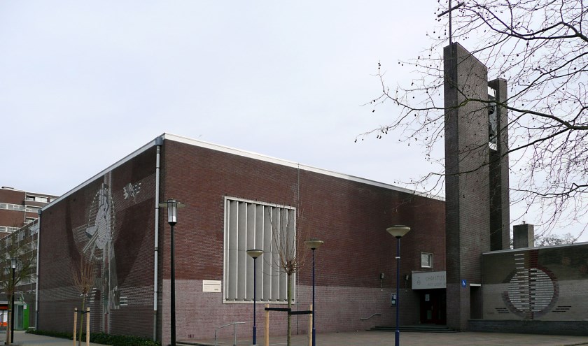 De Scheppingskerk op de hoek van de Laan van Ouderzorg en de Van Poelgeestlaan.
