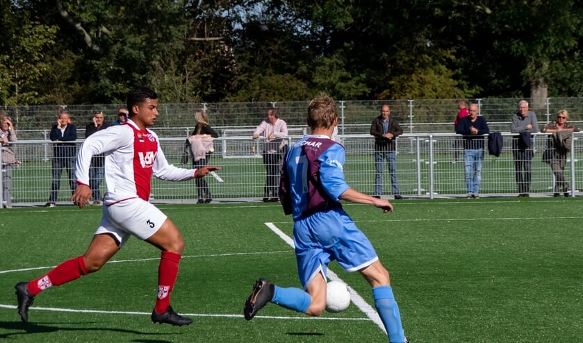 Ali Barokzay in de aanval.