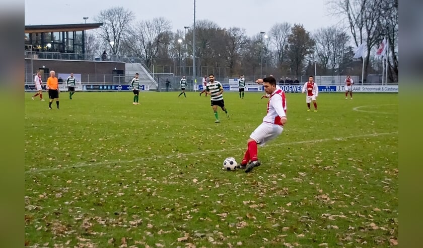 RCL probeert een aanval op te zetten.