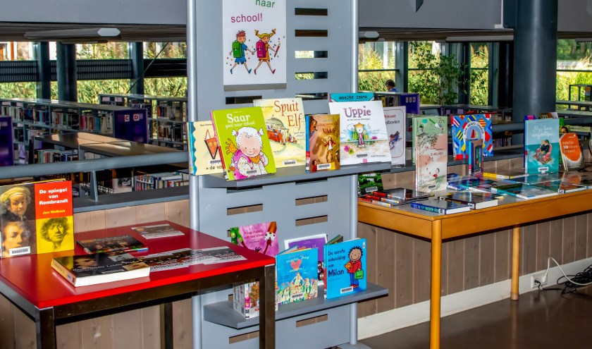 40 procent van de Leiderdorpers bezoekt de bibliotheek in De Sterrentuin minimaal eens per jaar. | Foto: J.P.K.