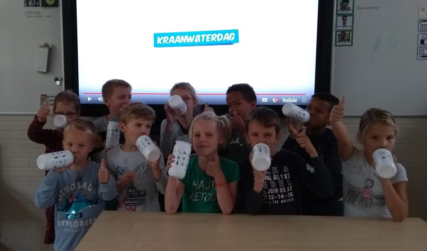 Water uit de kraan smaakt prima, is gezonder dan allerlei frisdranken en beter voor het milieu dan gebotteld water.