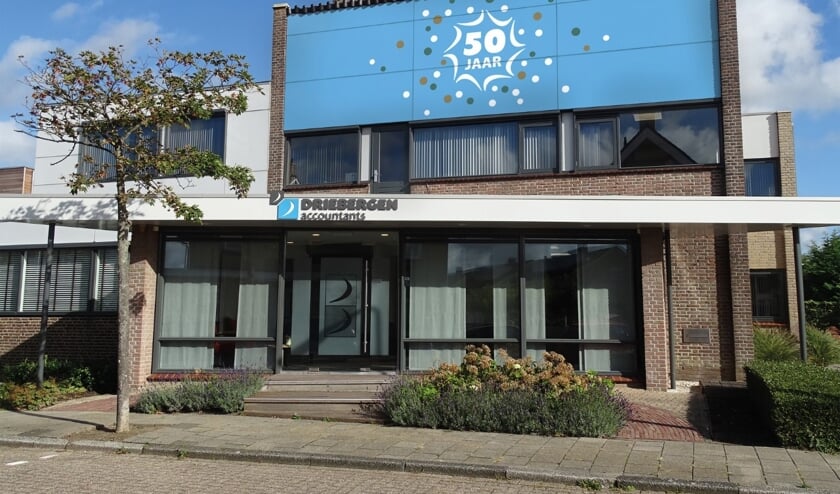 <p>Feestelijk versierde gevel. | Foto: pr.</p>