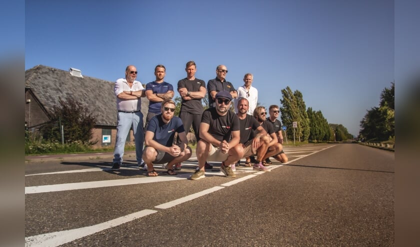 <p>Een deel van de ondernemers die een intentieovereenkomst hebben getekend. | Foto: Wendy Hoek van Bentum</p>