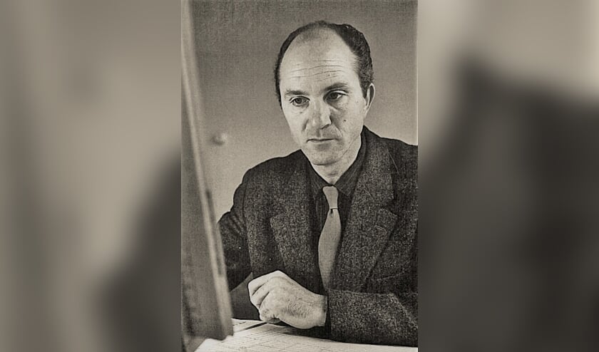 <p>Componist Rudolf Escher (1912-1980). | Foto Eva Besnyö</p>