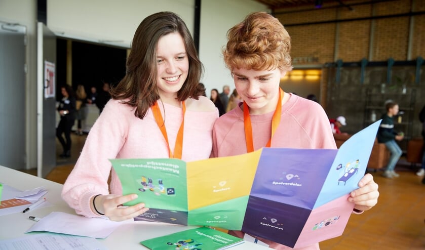 <p>Jongeren gaan vanaf 2021 een maatschappelijke diensttijd vervullen. | Foto: Marieke Duijsters</p>