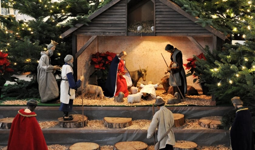 <p>"Kerst 2020; er is meer dan genoeg plaats in de kerk/herberg en toch is de deur dicht." | Foto: pr. </p>