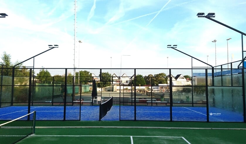 <p>KLTV wil padelbanen aanleggen. Padel is een combinatie van squash en tennis. | Foto: pr</p>