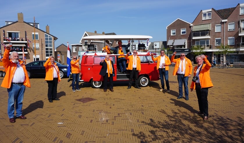 <p>Net als vorig jaar ook dit jaar een Nationaal Toostmoment op Koningsdag. | Foto: Marc Wonnink</p>