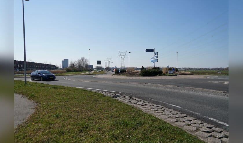 De Oude Spoorbaan met de rotonde bij de Schildwacht.