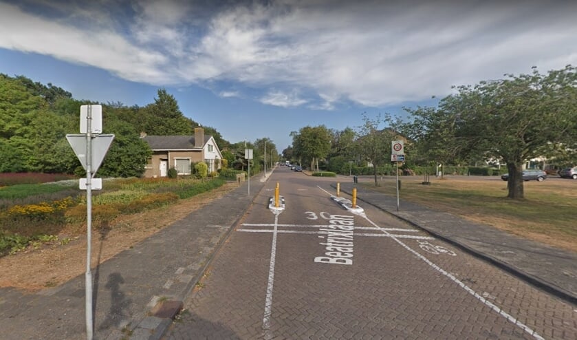 Beatrixlaan, gezien vanaf de Herenweg.