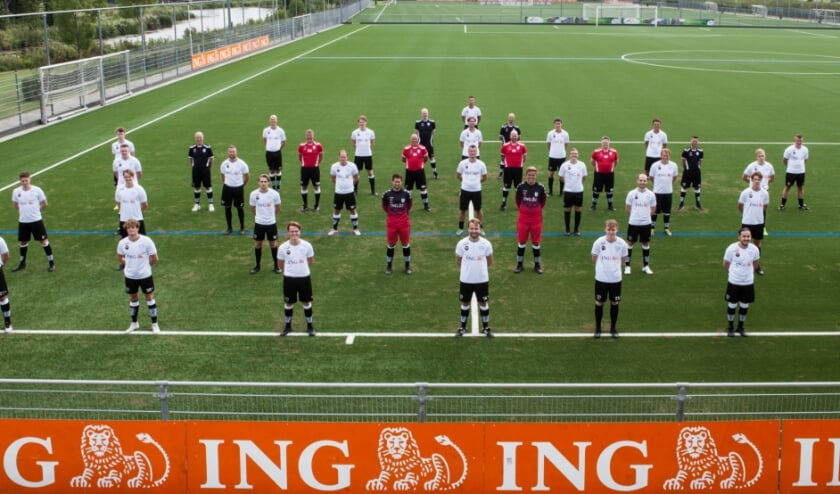 De selectie van RKVV Meerburg.