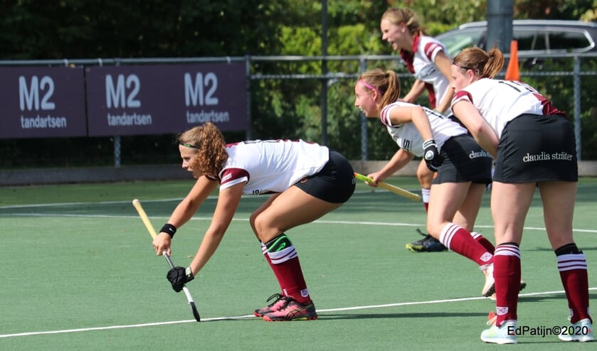 <p>Na een middag hard werken bleven de drie punten in Oegstgeest. | Foto Ed Patijn</p>