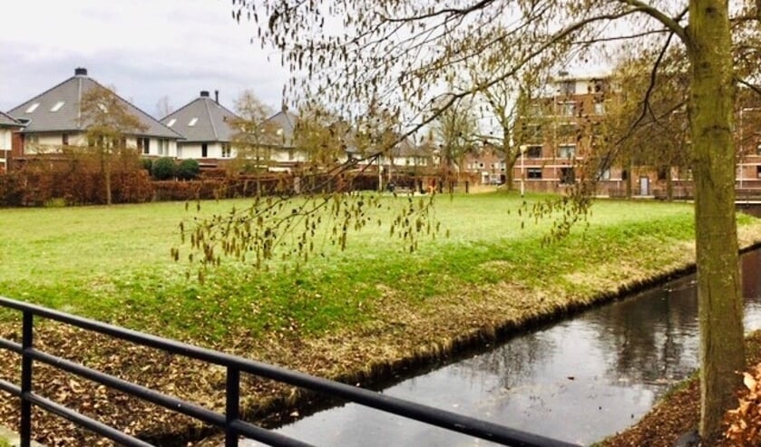<p>Woningstichting De Key uit Amsterdam is van plan om de locatie via een openbare tender te verkopen. | Foto: JD.</p>