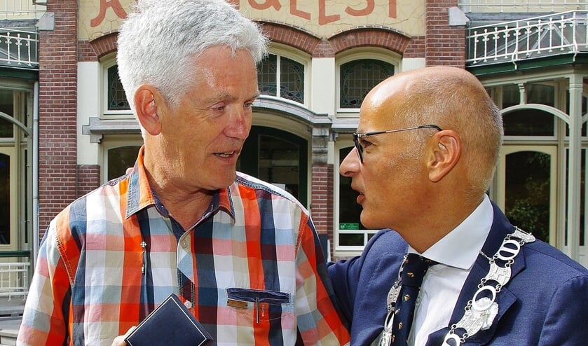 <p>Wil van Elk na het ontvangen van zijn erepenning in juni 2017.</p>