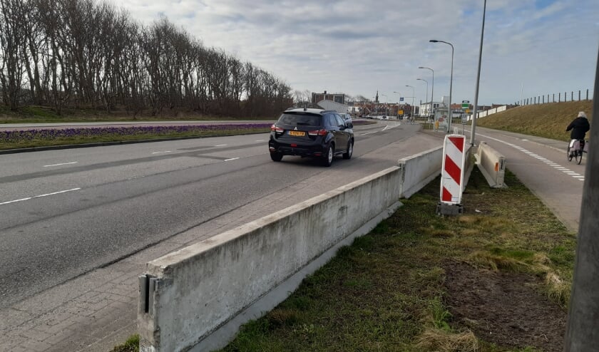 <p>Eenrichtingsverkeer op de Binnensluis komt waarschijnlijk niet meer terug. | Foto: RD</p>